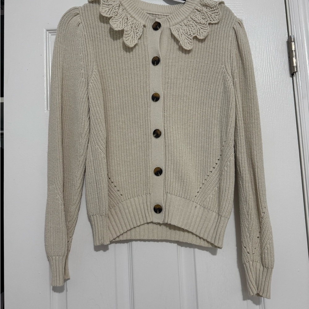 Who What Wear Cream Cardigan with Scalloped Collar